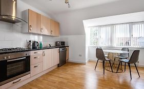 New Stunning & Stylish 2Bd Flat Paignton Devon